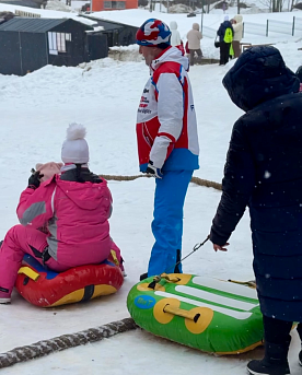 Саночный склон у Большой Азишской пещеры
